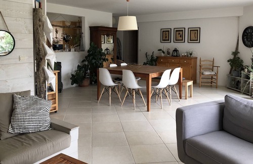 Marsilly House | Detached house with garden near the sea