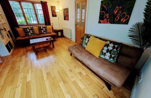 Manchester Villa | Detached House with Gated Parking in Whalley Range, Near Manchester City Centre