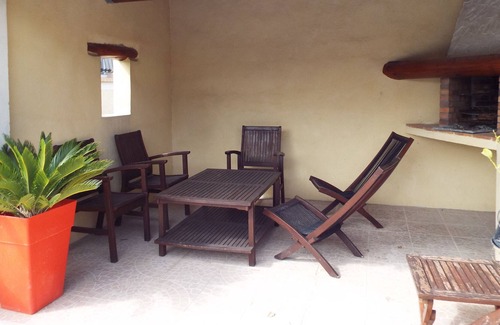 Mallemort Villa | Detached house with swimming pool for 8 people in a housing estate