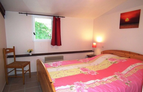 Gavaudun Cottage | Detached house with terrace in south Dordogne