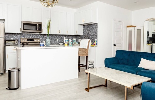 Willow Meadows/Willowbend Area Apartment | Detached Studio apartment with outdoor pool