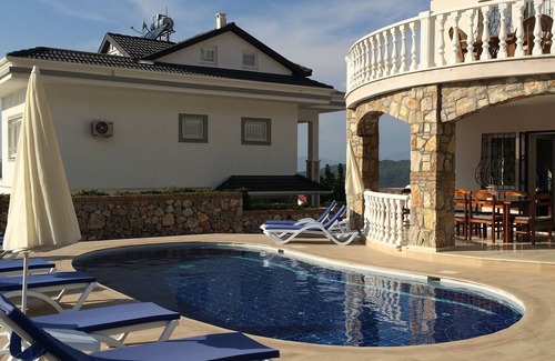 Oludeniz Villa | Detached Villa - Private Pool - Stunning Mountain Views
