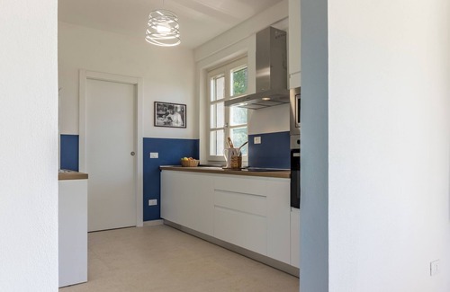Sarzana Villa | Detached villa, ideal for families/groups with garden, pool and tennis.