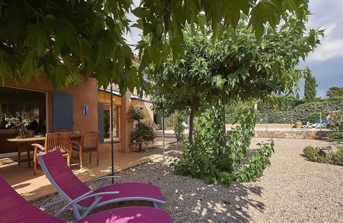 Nans-les-Pins Villa | Detached villa with a dishwasher, in green surroundings