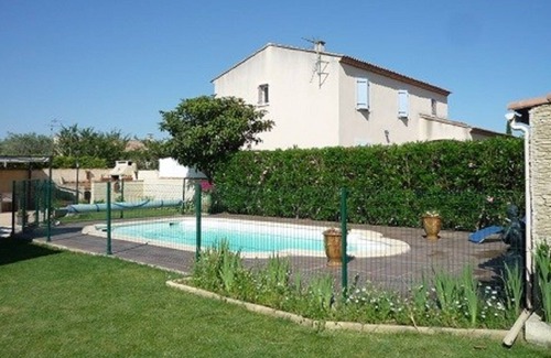 Manduel House | Detached villa with private pool near Nîmes for 04 people