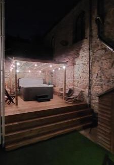 Penrhyn Bay House | Detached with Amazing Sea Views and Hot Tub