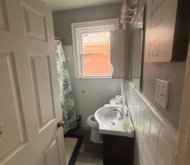Detroit Apartment | Detroit Comfort and Stay!