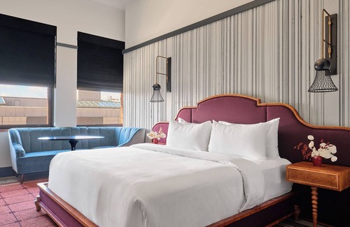 Downtown Detroit Hotel | Detroit Foundation Hotel