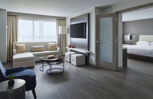 Troy Hotel | Detroit Marriott Troy
