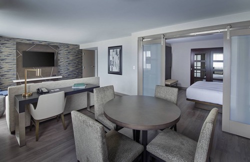 Troy Hotel | Detroit Marriott Troy