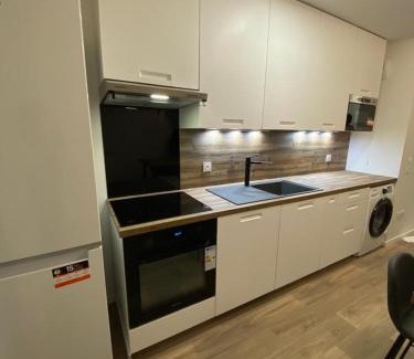 Lieusaint Apartment | Deux pièces dans résidence calme