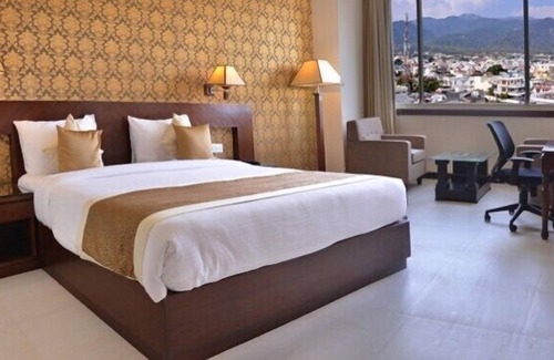Haldwani Hotel | Devashish Hotel