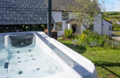 Torpoint House | Deviock Farm House