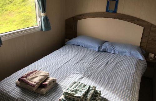 Uplands House | Devon Cliffs Exmouth Sandy Bay 3 bedrooms