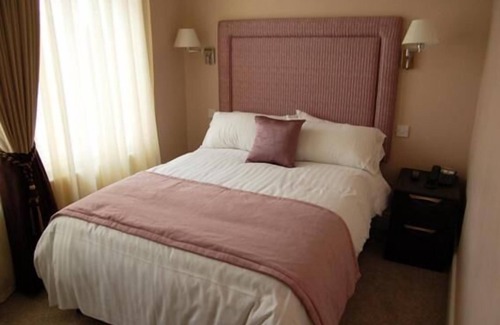 St. Andrew's House | Devonshire Hotel