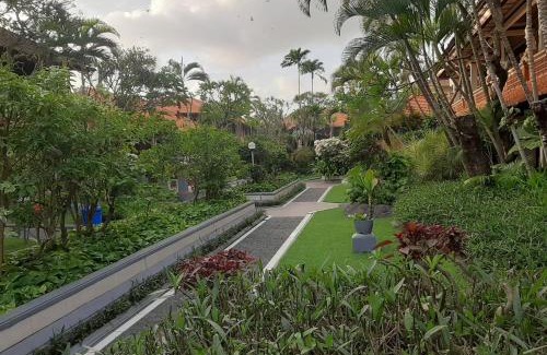 Kuta Hotel | Dewa Bharata Bungalows Legian