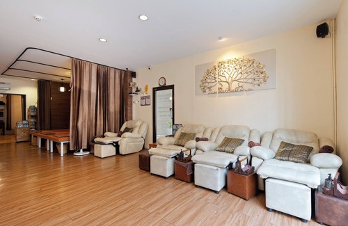 Talat Yot Hotel | Dewan Bangkok