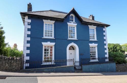Aberaeron House | Dewi Villa