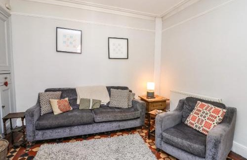 Aberaeron House | Dewi Villa