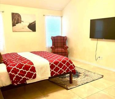 Grand Prairie House | DFW Mid City Gem