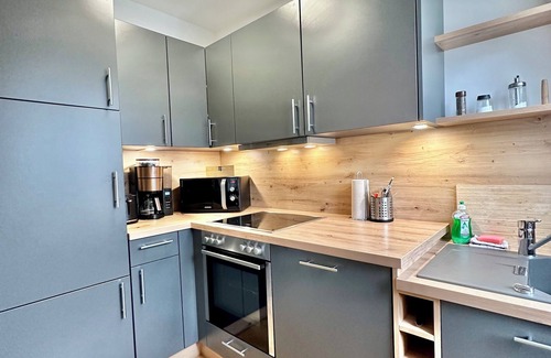 Center Apartment | DG in City-Villa: 3 Schlafzimmer, 2 Bäder, Küche