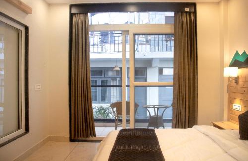 Bhagsu Nag Hotel | Dharamkot Outlook