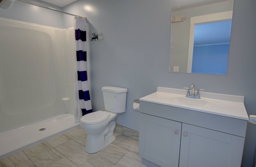 Ocean City Hotel | Dhimas Bayview Suites
