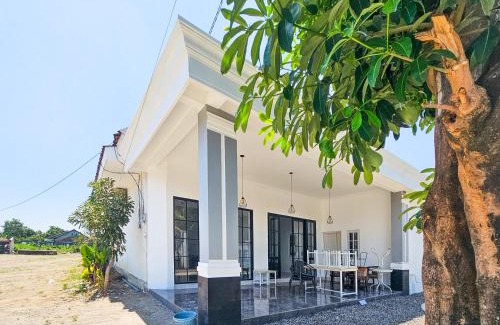 Pare Hotel | Dhoriz Homestay Syariah RedPartner at Kampung Inggris Pare