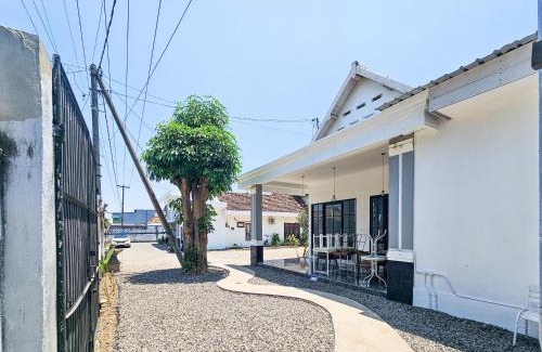 Pare Hotel | Dhoriz Homestay Syariah RedPartner at Kampung Inggris Pare
