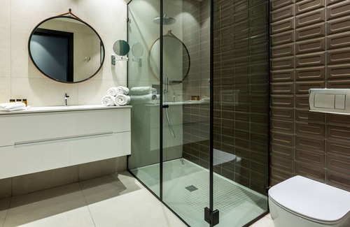 Ma'ale Adumim Hotel | Dhotel