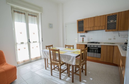 Rodio House | Di Bello House Blue Apartment