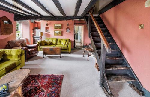 Bakewell House | Dial Cottage - Bakewell Pass The Keys