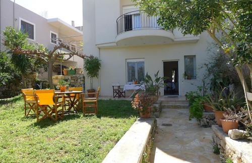 Kounoupidiana Apartment | Diamant's Place with Treehouse Garden