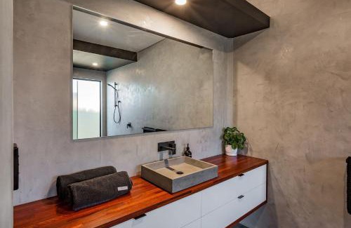 Dunsborough House | Diamante