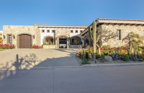 Juarez Villa | Diamante Community Villa | Casa Hermosa
