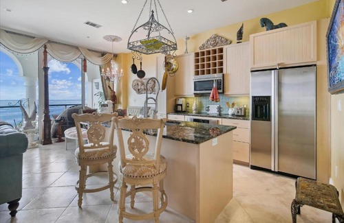 Galveston Apartment | Diamond Beach 7PH-3 - Italian Villa