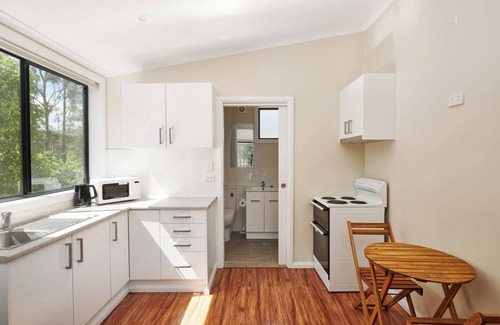 Diamond Beach Cabin | Diamond Cottage - Charming self-contained cottage in Diamond Beach