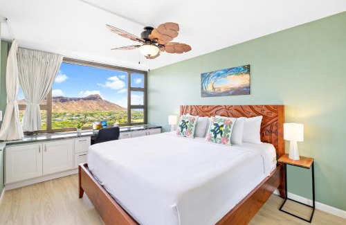 Waikiki Apartment | Diamond Head Dreams Beach Condo with Ocean View!