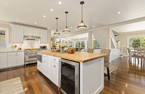 Kahala House | Diamond Head Luxury Home w/Pool, AC, Lanai and close to Waikiki, Hale Le'ahi