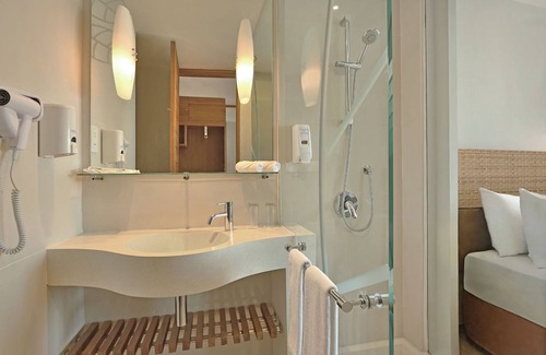 Raya Kuta Hotel | Diamond Hotel Kuta Bali