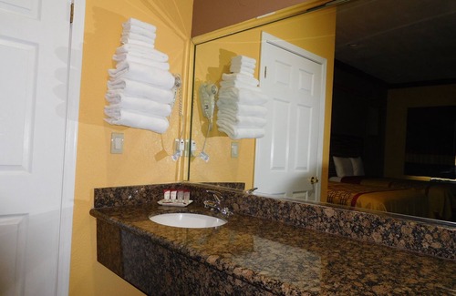 Inglewood Hotel | Diamond Inn