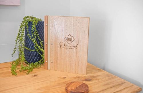 Diamond Beach House | Diamond on Emerald