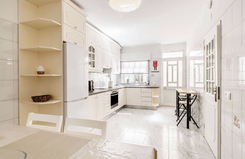 Olhao House | Diamond & Pearl