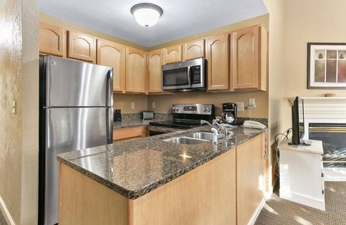 Pigeon Forge Villa | Diamond Resorts Sunrise Ridge Resort - 1 Bedroom Deluxe - Mountain View