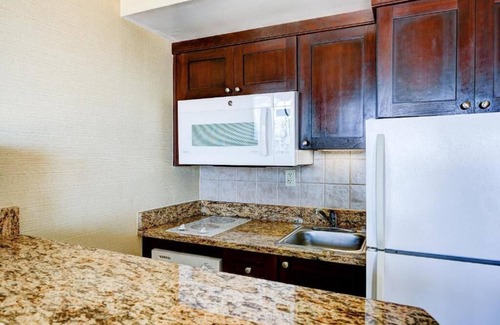Northeast Virginia Beach Villa | Diamond Resorts Beach Quarters Resort - 2 Bedroom Ocean Front Lockoff