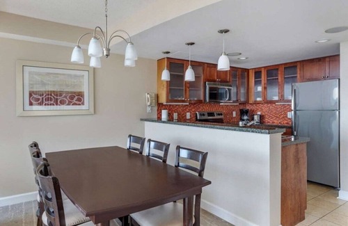 Northeast Virginia Beach Villa | Diamond Resorts Ocean Beach Club - 2 BDR Suite Ocean Front Split Level
