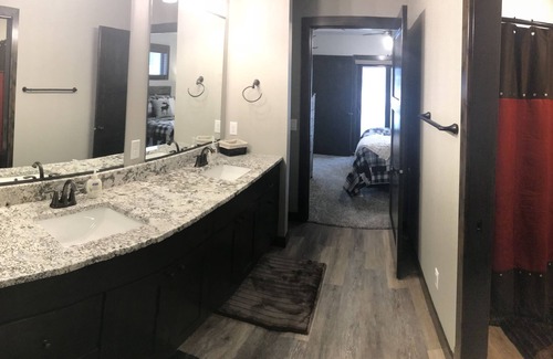 Rapid City Cabin | Diamond Spur Lodge-Luxury Vacation Home 8 miles from Mt. Rushmore