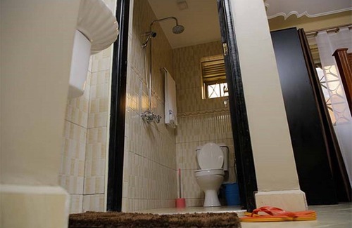 Matugga Hotel | Diamonds Lounge