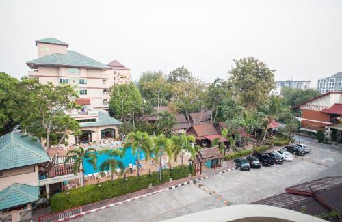Central Pattaya Hotel | Diana Garden Resort - SHA Extra Plus