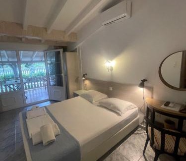 Vourvourou Hotel | Diaporos Hotel